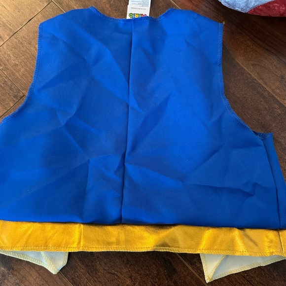 Toad (super mario bros) mushroom hat and vest - Picture 3 of 6